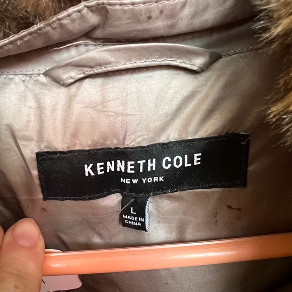 Kenneth Cole Women's Silver Puffer Jacket with Brown Faux Fur Collar - Picture 6 of 6